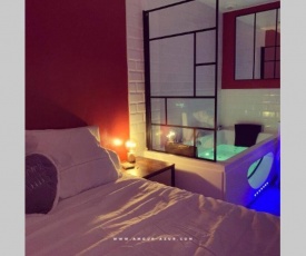 Amour Azur love room avec jacuzzi et piscine