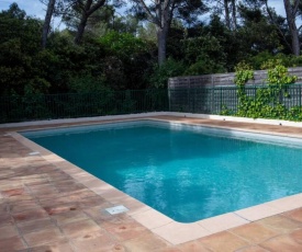 petite maison au calme - piscine en copropriété, terrasse, mer