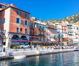 ON VILLEFRANCHE BAY