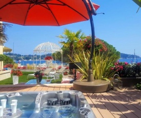 Deluxe apartment Villefranche Sea view front Terrace 230m2 with Jacuzzi