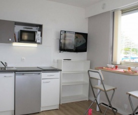 Appartement Villeneuve-Loubet, 1 pièce, 2 personnes - FR-1-252A-46