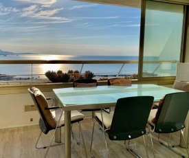 Sea view luxury apartment