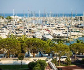 Studio vue mer Marina Baie des Anges