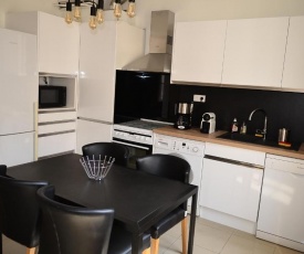 Appartement lumineux au port de Nice