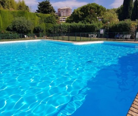 Classy Apartment in Nice with pool and private parking place