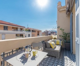 Cosy 2 Bdrs-Terrace near GaribaldiVieux NicePort